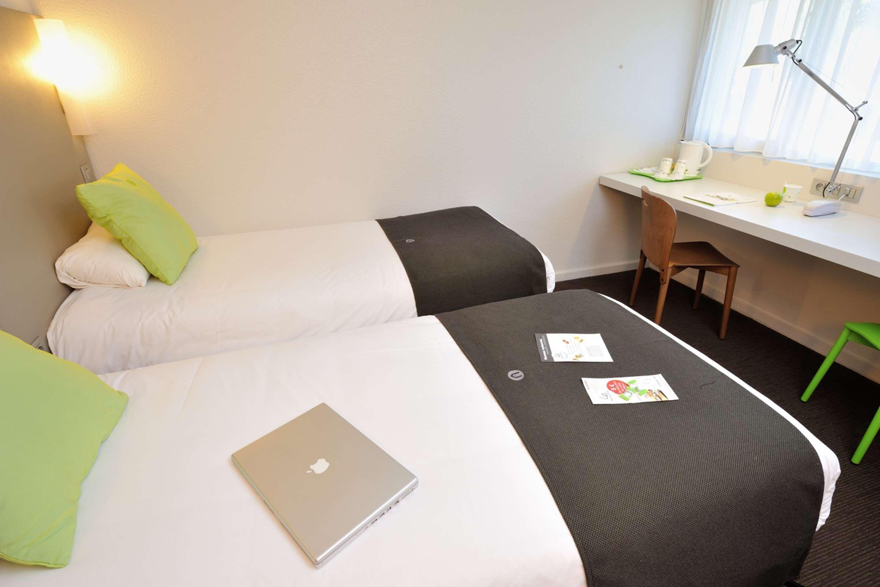 Campanile Grenoble Sud - Seyssins Hotel Exterior photo