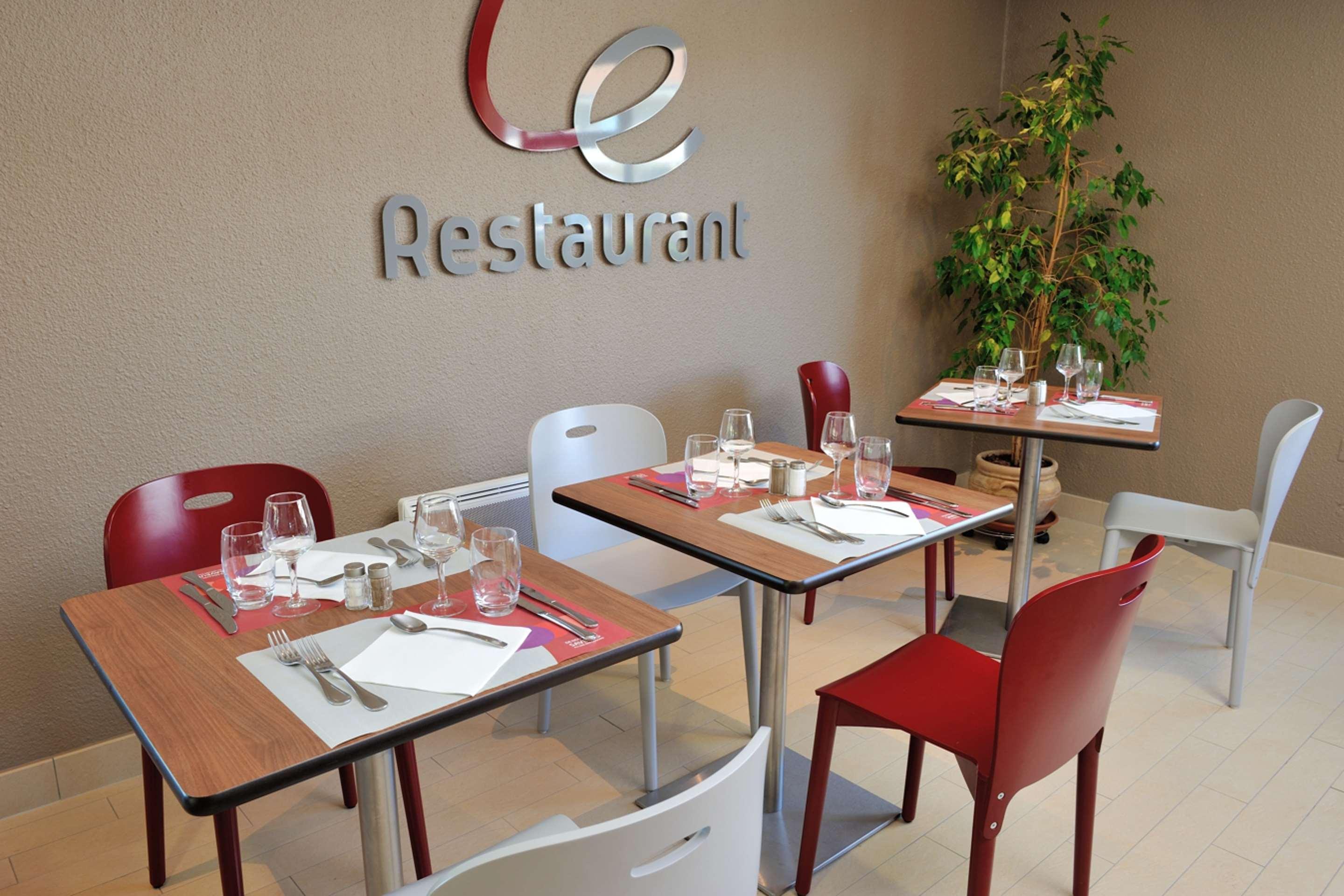 Campanile Grenoble Sud - Seyssins Hotel Exterior photo