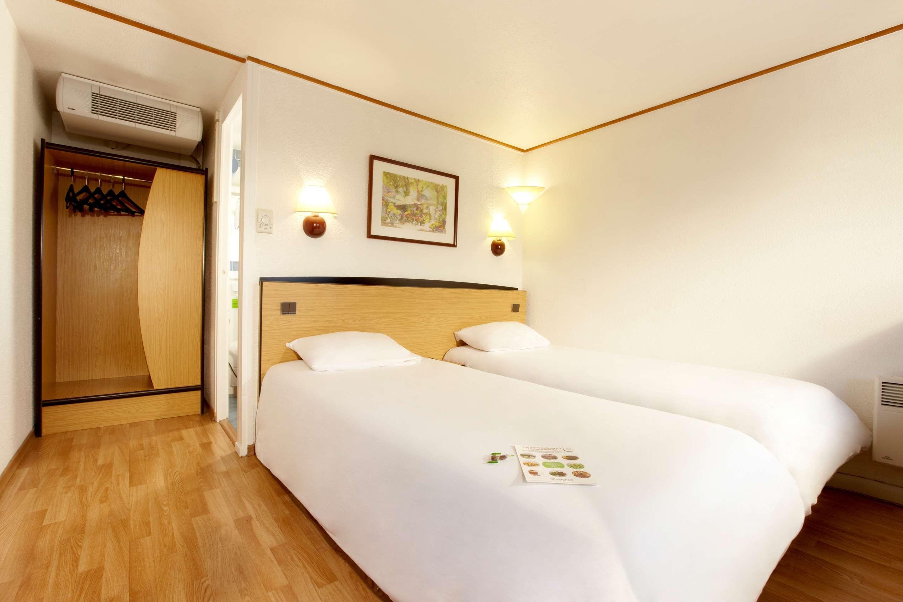 Campanile Grenoble Sud - Seyssins Hotel Exterior photo